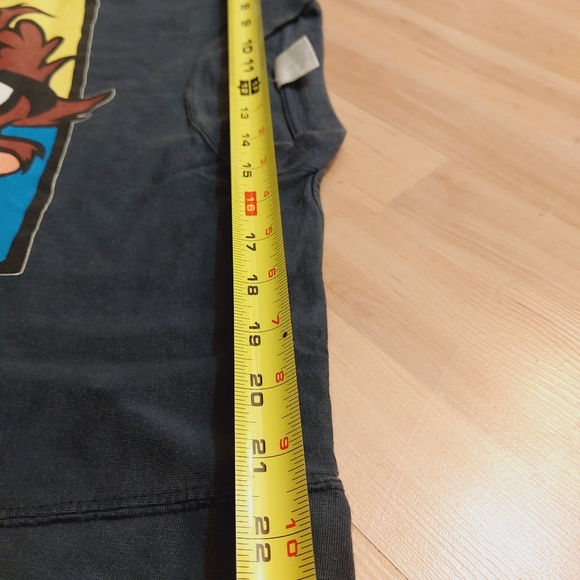 Vintage Looney tunes Tazmanian  shirt - Picture 6 of 9